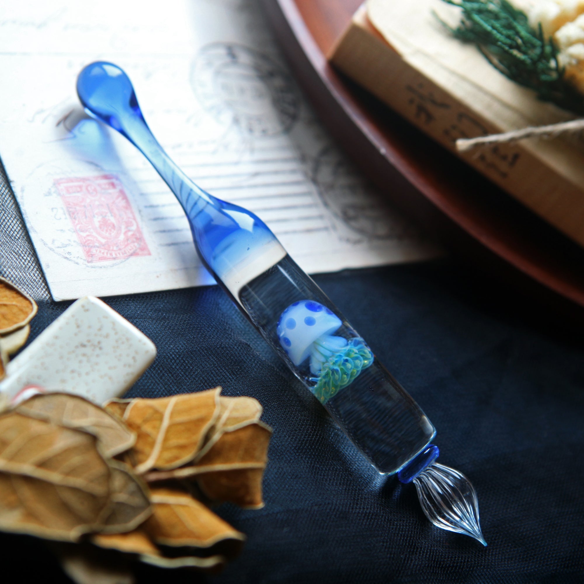 SeventyTwo "Deep Sea Dream" Hand - Blown Jellyfish Glass Pen(Blue Jellyfish) - SeventyTwo