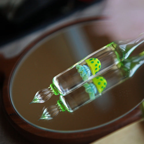 SeventyTwo "Deep Sea Dream" Hand - Blown Jellyfish Glass Pen(Spring Green Jellyfish) - SeventyTwo