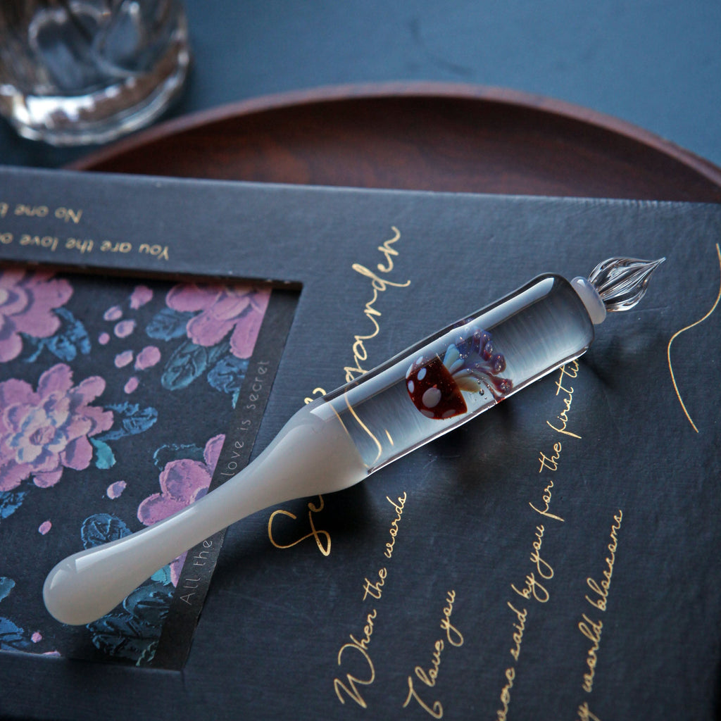 SeventyTwo "Deep Sea Dream" Hand - Blown Jellyfish Glass Pen(White - Red Jellyfish) - SeventyTwo