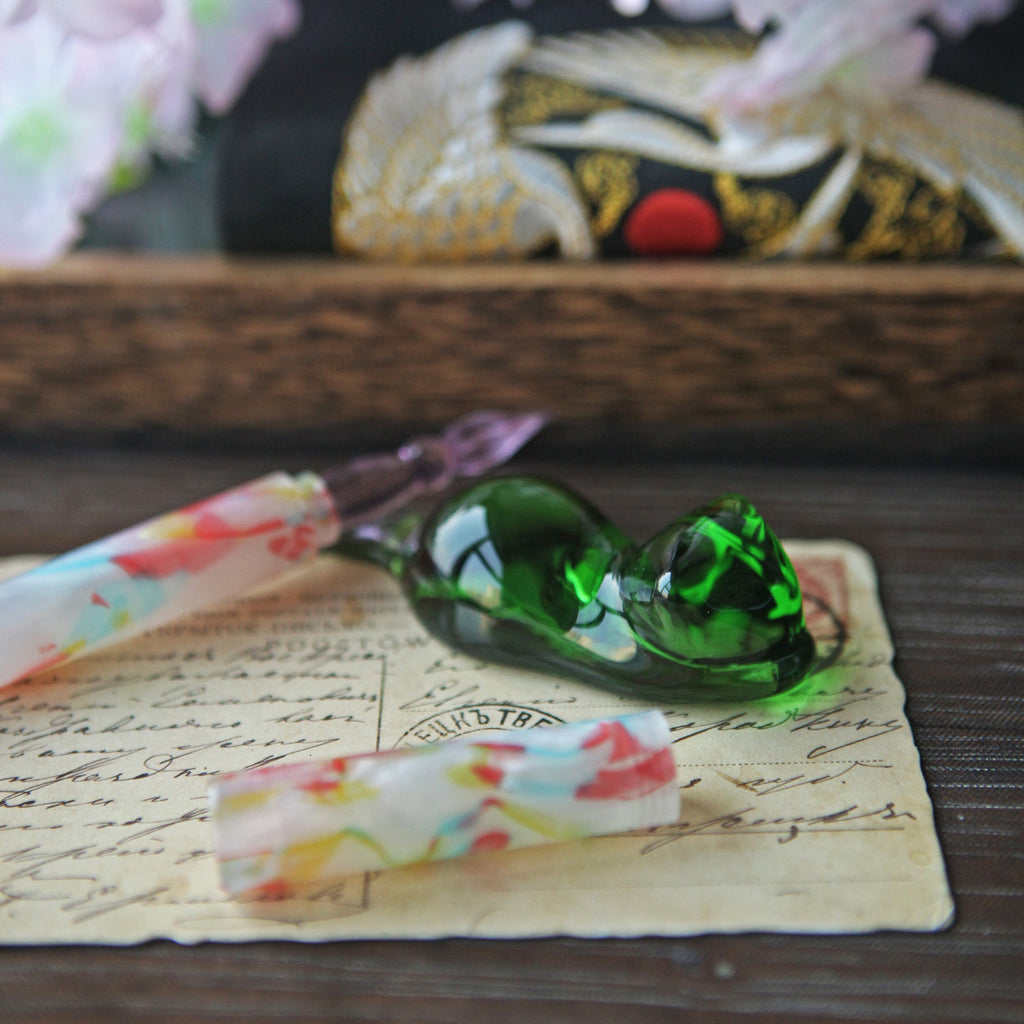 SeventyTwo Glass Pen Support, Kitten Style, Decorative Pen Rest for Writing Desk - SeventyTwo