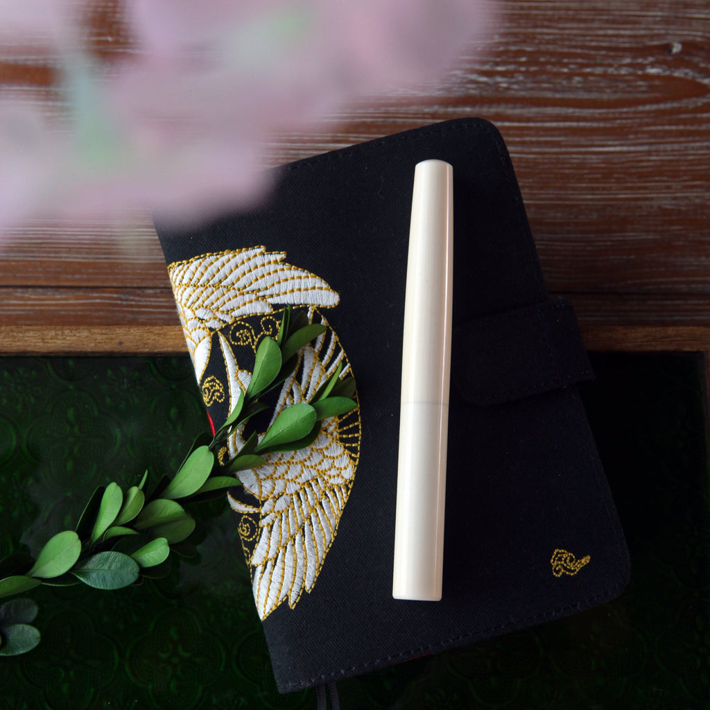 SeventyTwo Handmade Glass Dip Pen, Ivory White, Fine Point, Classic Style for Calligraphy and Art (Ivory White) - SeventyTwo